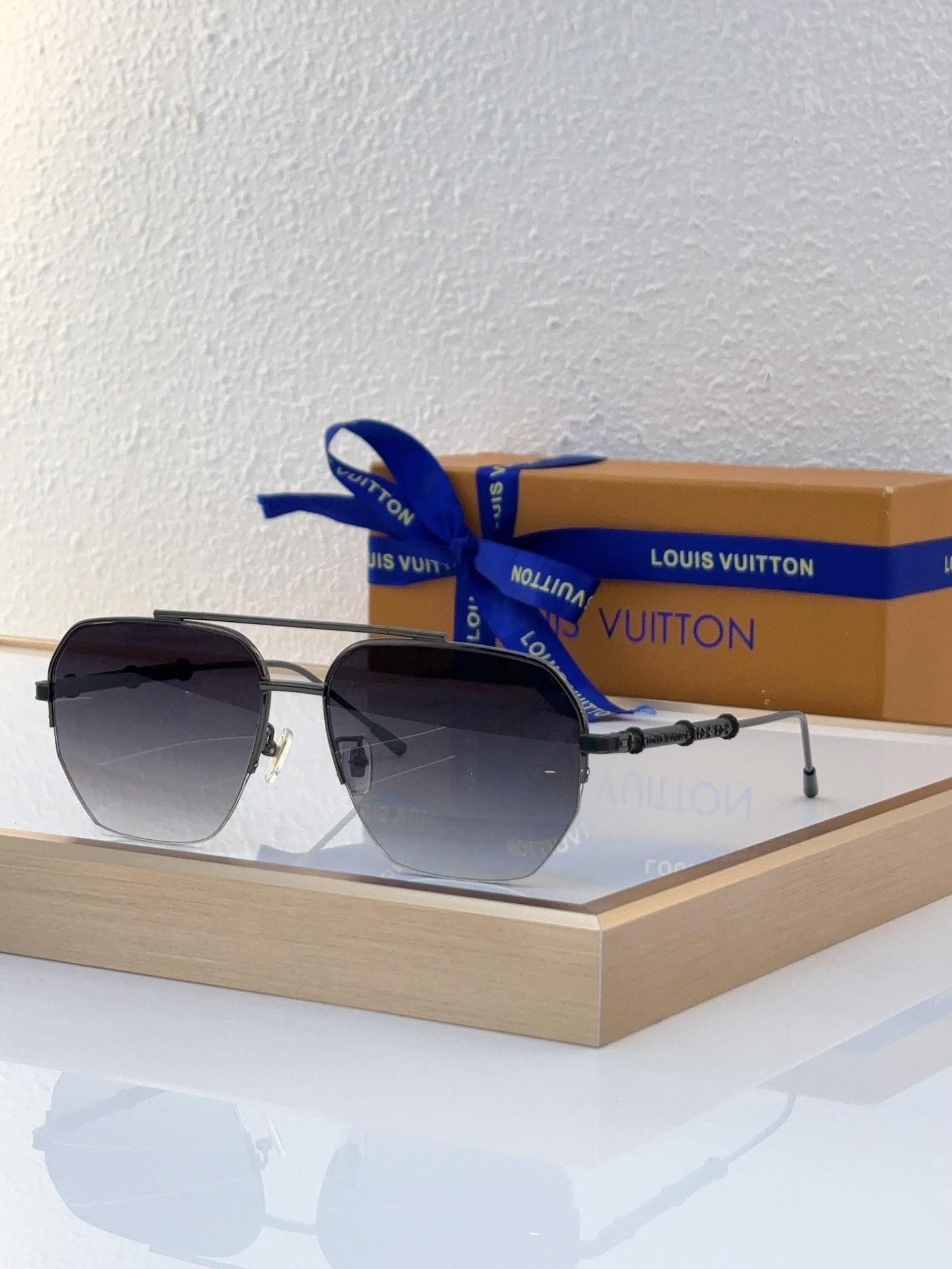 Louis Vuitton LV Sunglasses