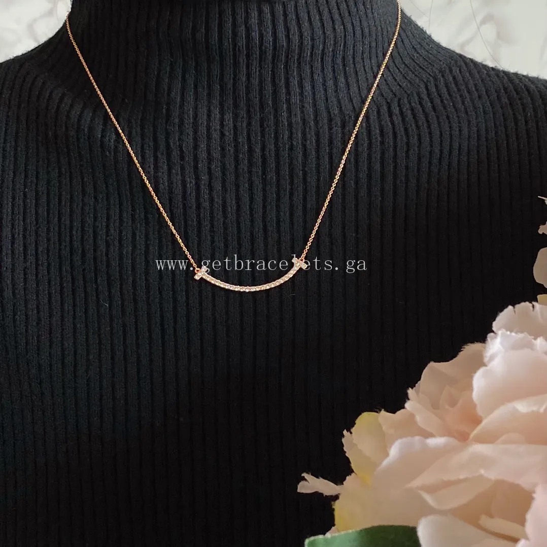 Tiffany T Medium Smile Pendant With Diamonds Yellow Gold/Rose Gold/White Gold