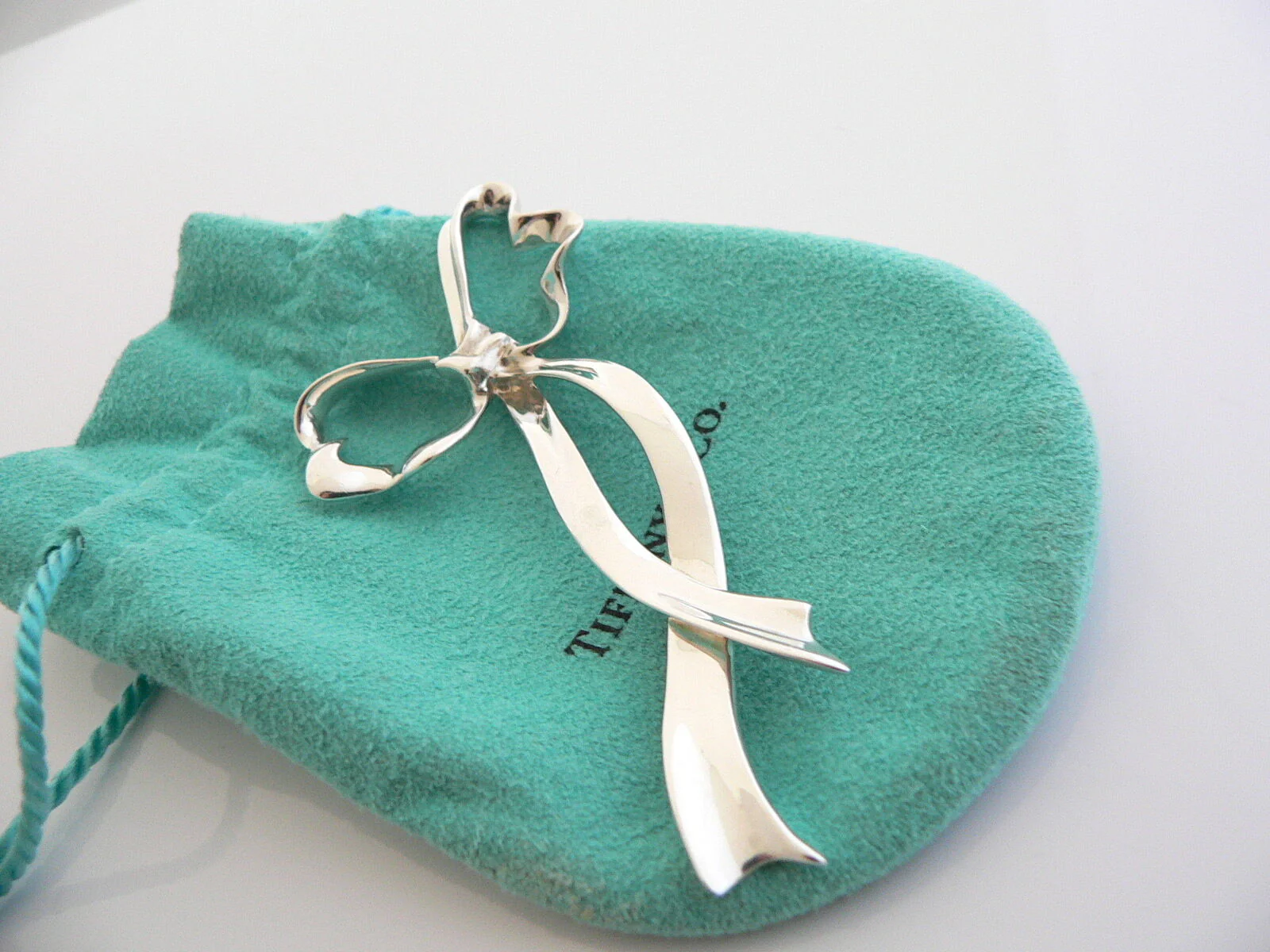 Tiffany & Co Silver Large Ribbon Bow Brooch Pin Rare Love Gift Pouch