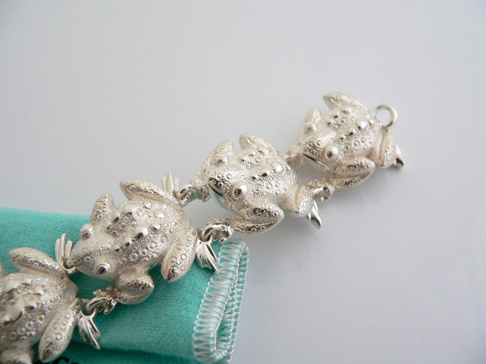 Tiffany & Co Frog Bracelet Silver Nature Link Bangle Clasp Love Gift Pouch Art