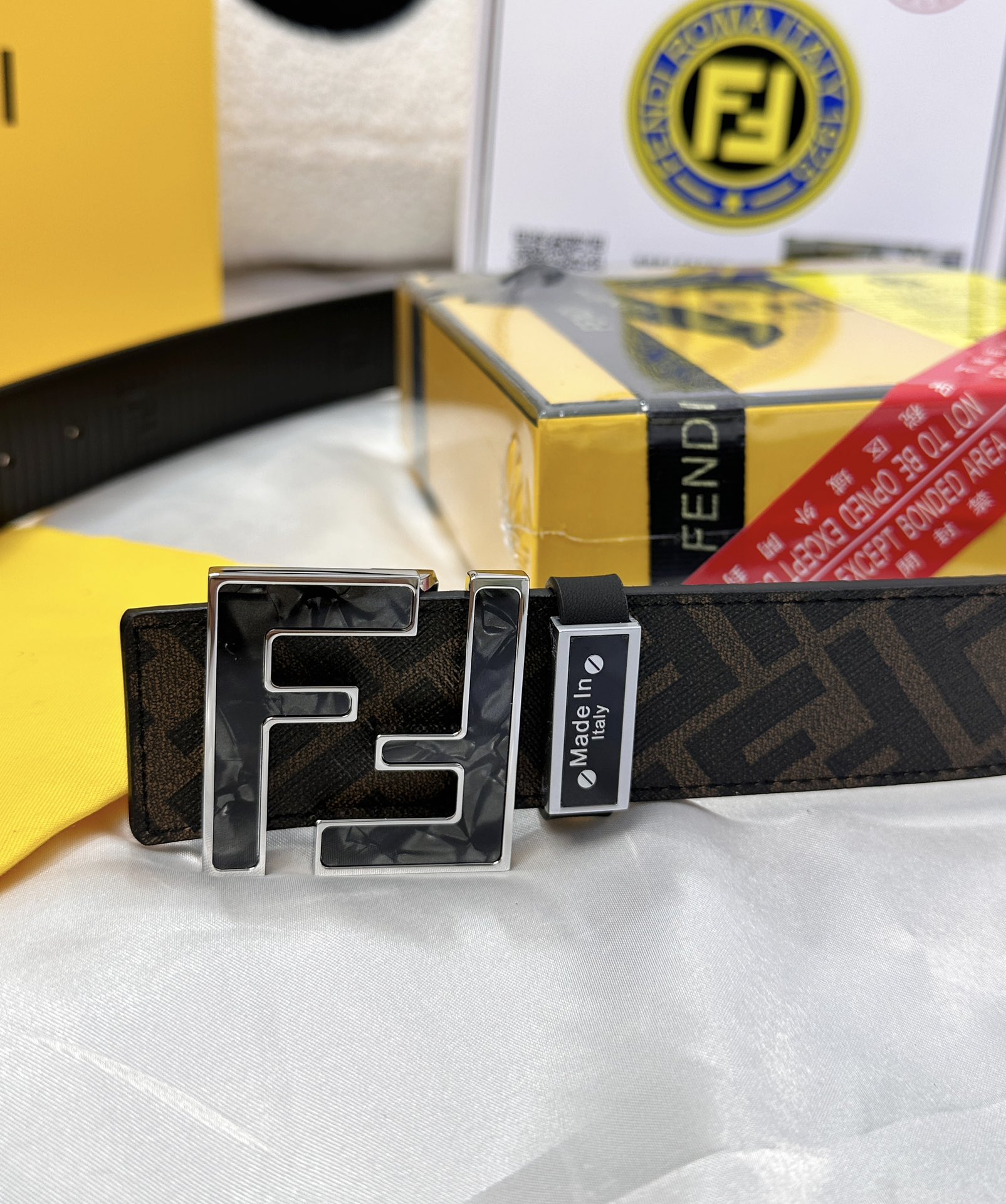 Fendi Leather Belts 1:1 Mirror Version