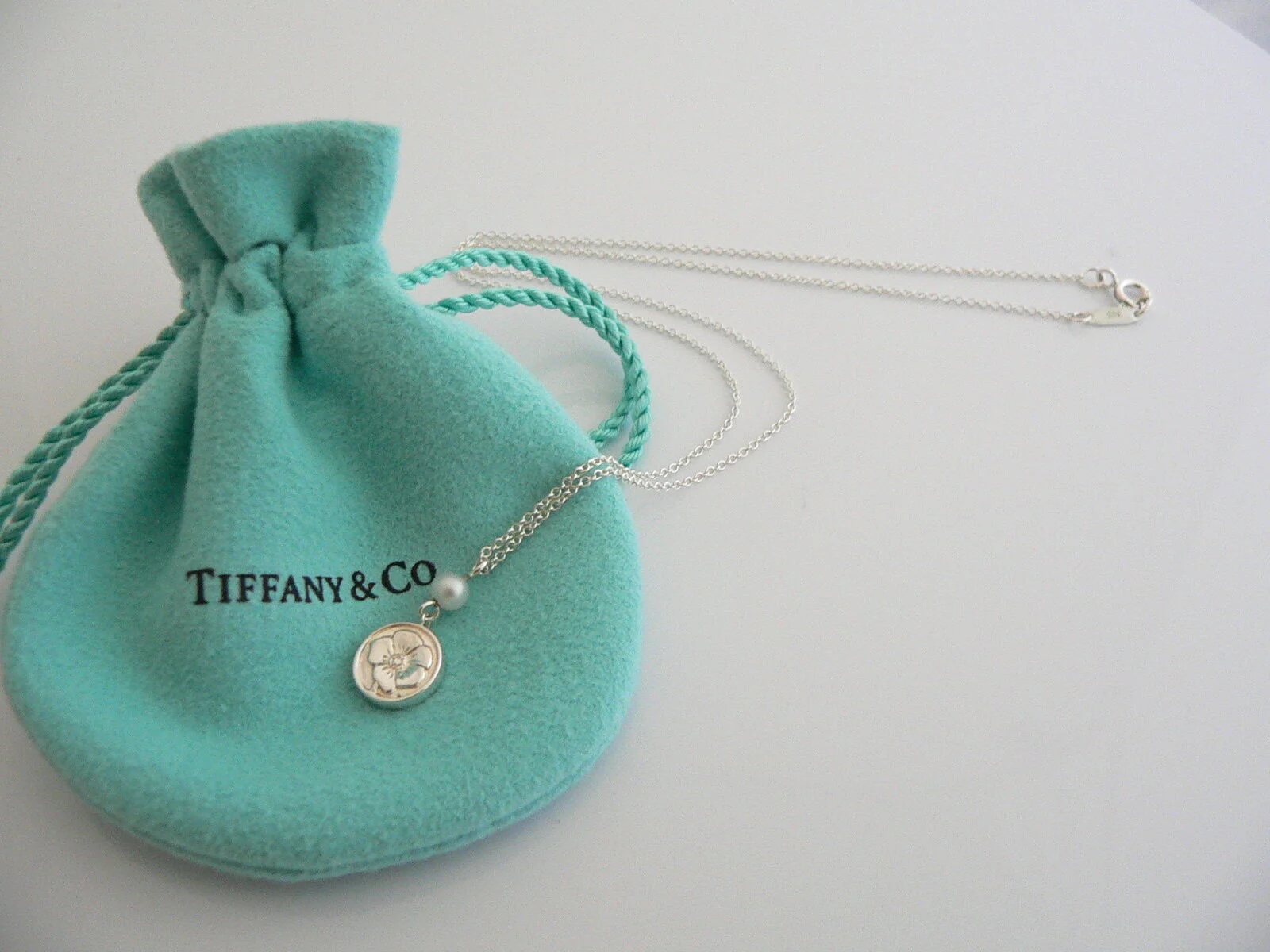 Tiffany & Co. Silver Nature Rose Pearl Necklace Pendant Charm Chain Gift Pouch