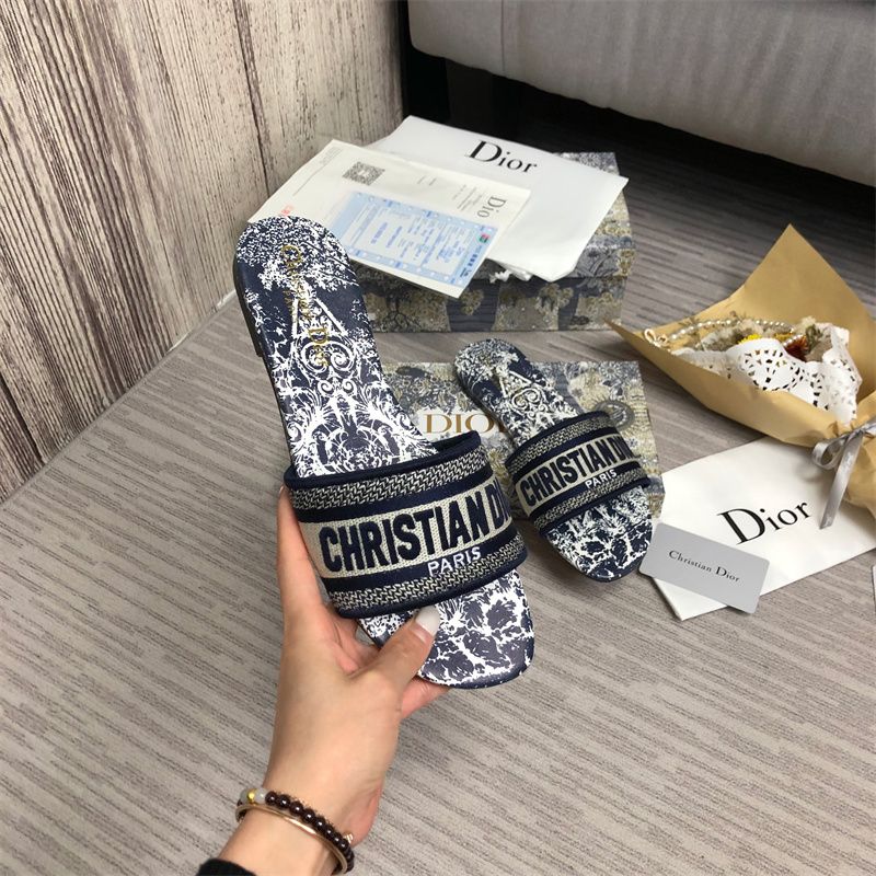 Dior DWAY Slide Slipper Sandals (Replica)