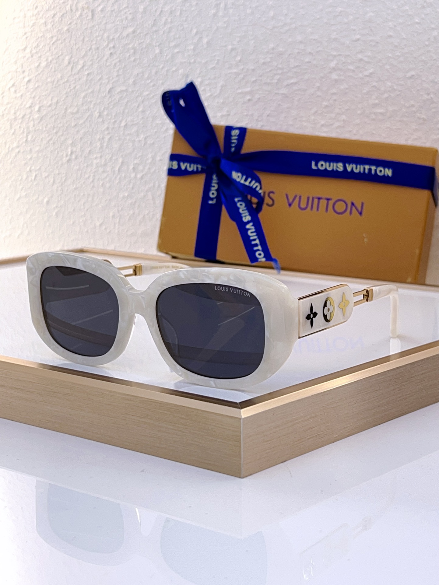 Louis Vuitton LV Sunglasses