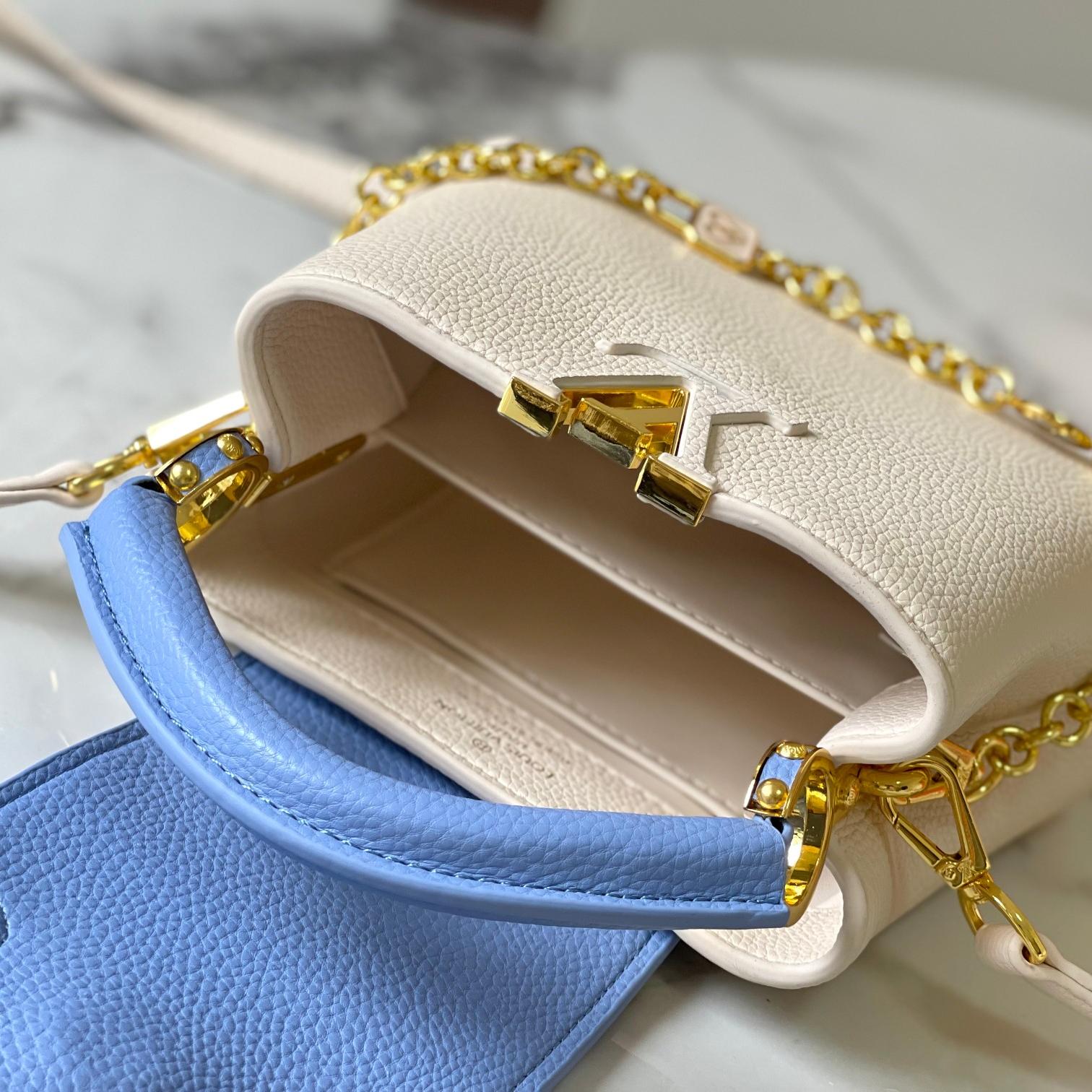 Louis Vuitton LV Capucines Love lock Chain Shoulder Bag M23950  (Replica)