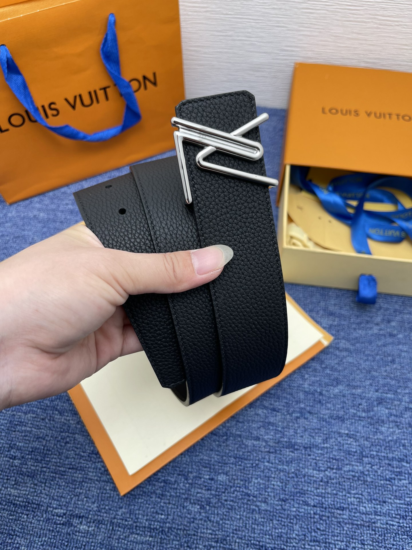 Louis Vuitton LV Leather Belts 1:1 Mirror Version