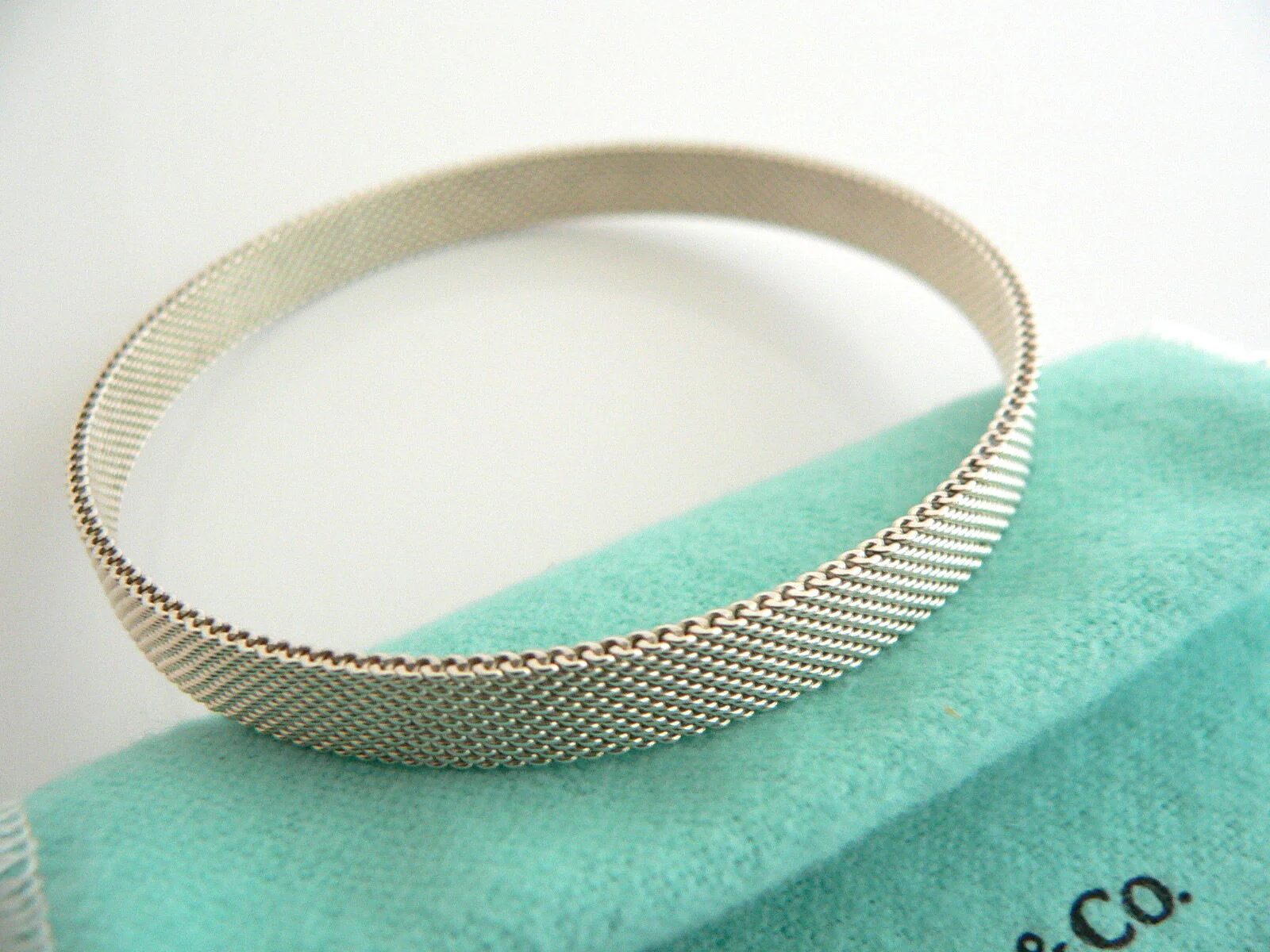Tiffany & Co Silver Somerset Mesh Weave Bangle Bracelet Gift Pouch Love Art
