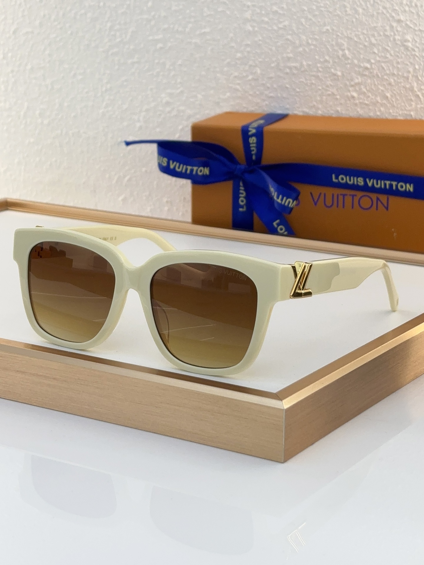 Louis Vuitton LV Sunglasses