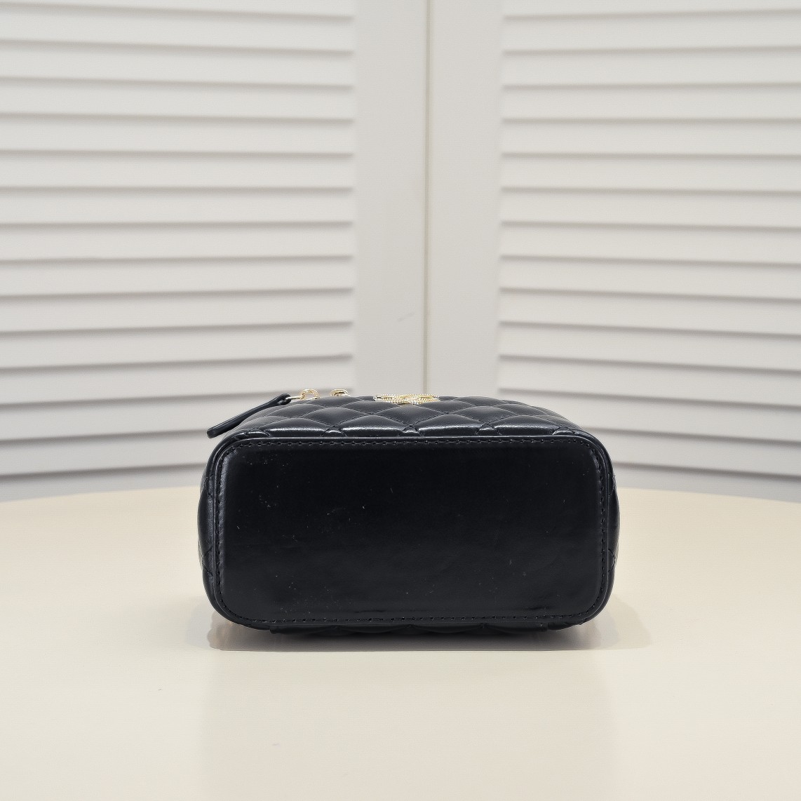 Chanel Pearl Handle Box Bag Makeup Shoulder Bag Handbag