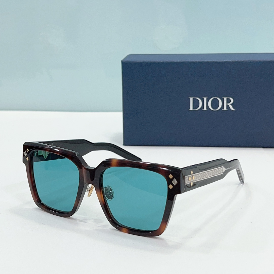 Dior CD Diamond Design Fashion Casual Sunglasses Top quality (Replica）