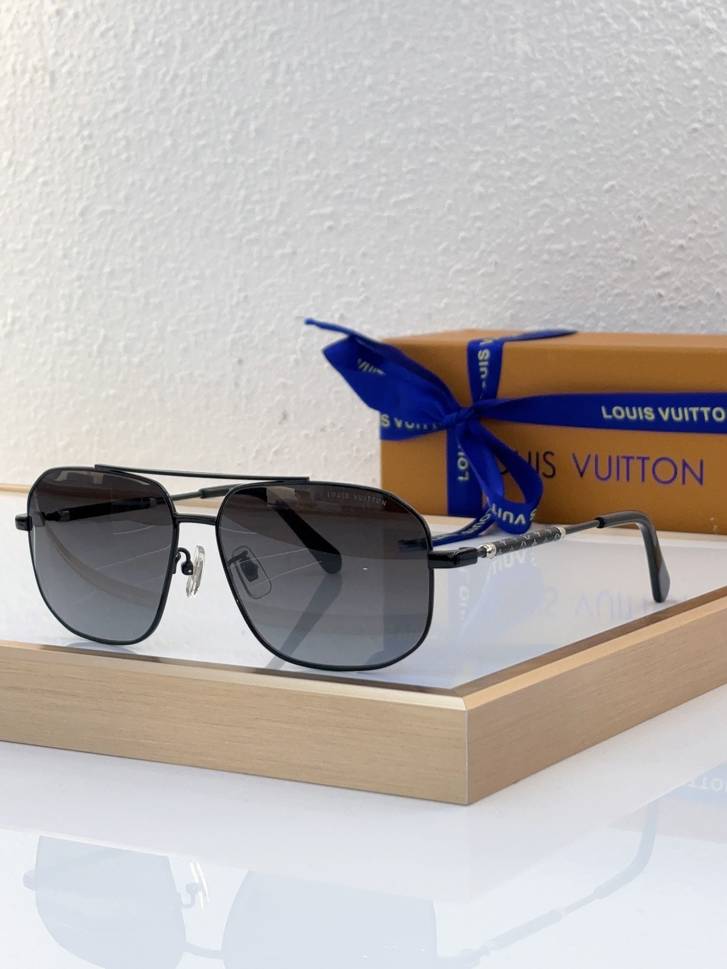 Louis Vuitton LV Sunglasses