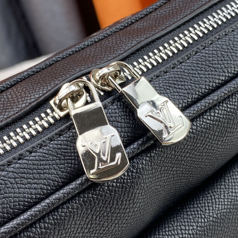 Louis Vuitton LV Outdoor Messenger Bag(Replica)