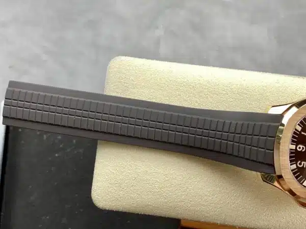 Aquanaut 5167R-001 Date, Sweep seconds 40.8 mm,Rose gold