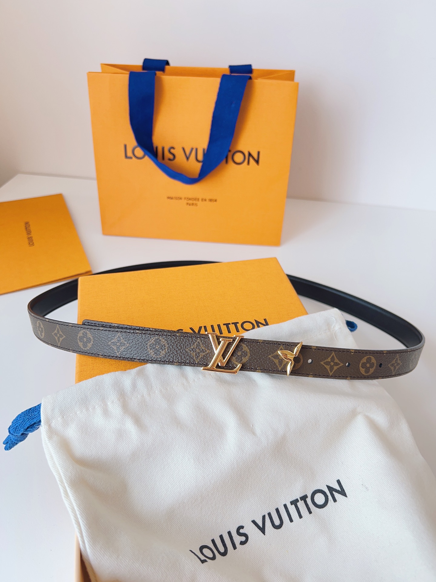 Louis Vuitton LV Leather Belts 1:1 Mirror Version