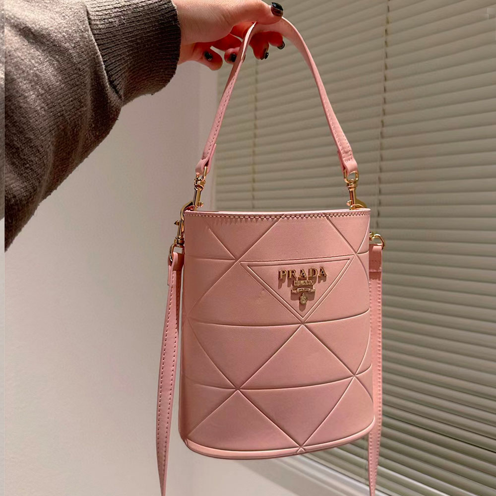 Prada Checkered Bucket Bag Shoulder Bag（Replica）