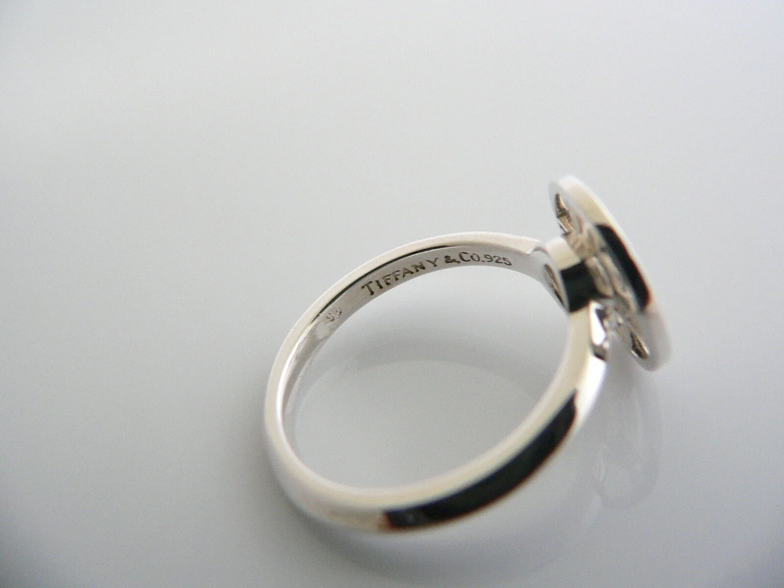 Tiffany & Co Silver Atlas Medallion Round Ring Band Sz 5 Rare Gift Statement