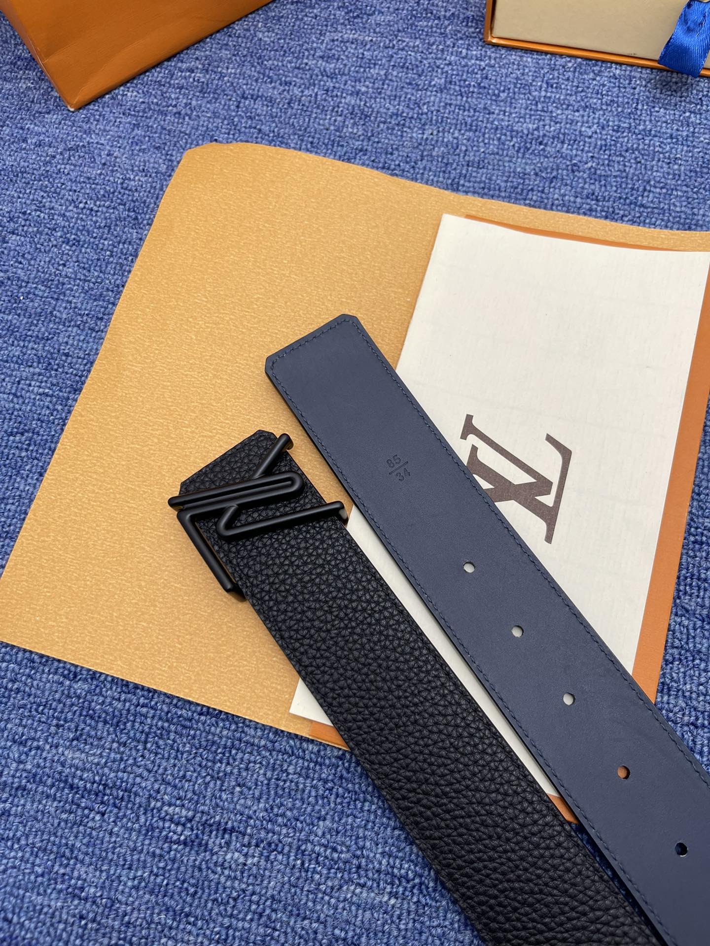 Louis Vuitton LV Leather Belts 1:1 Mirror Version