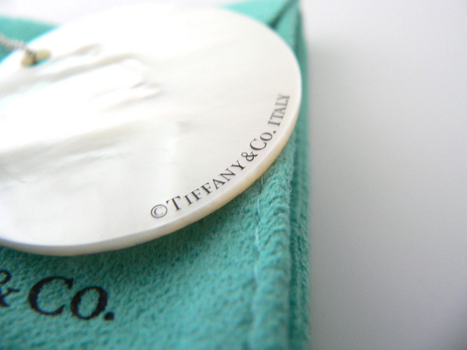 Tiffany & Co Silver Mother Pearl Necklace Notes Charm 20 In Chain Gift Pouch Art