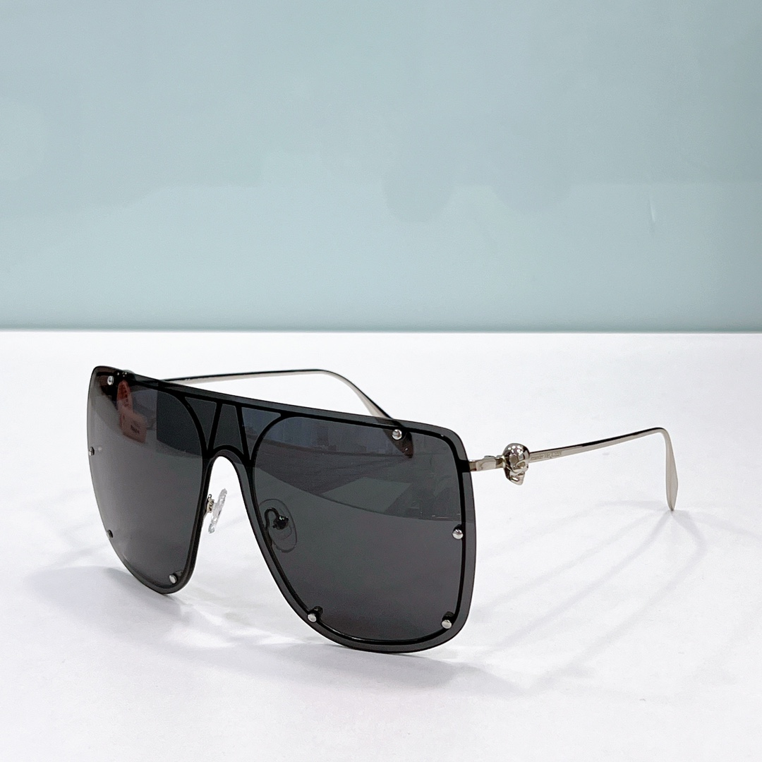 Alexander McQueen Sunglasses