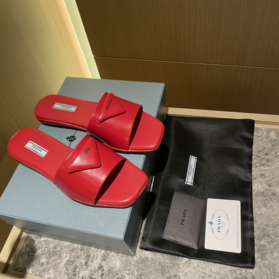 Prada  Bright Fat Slippers Fashion Sandals Slide (Replica)