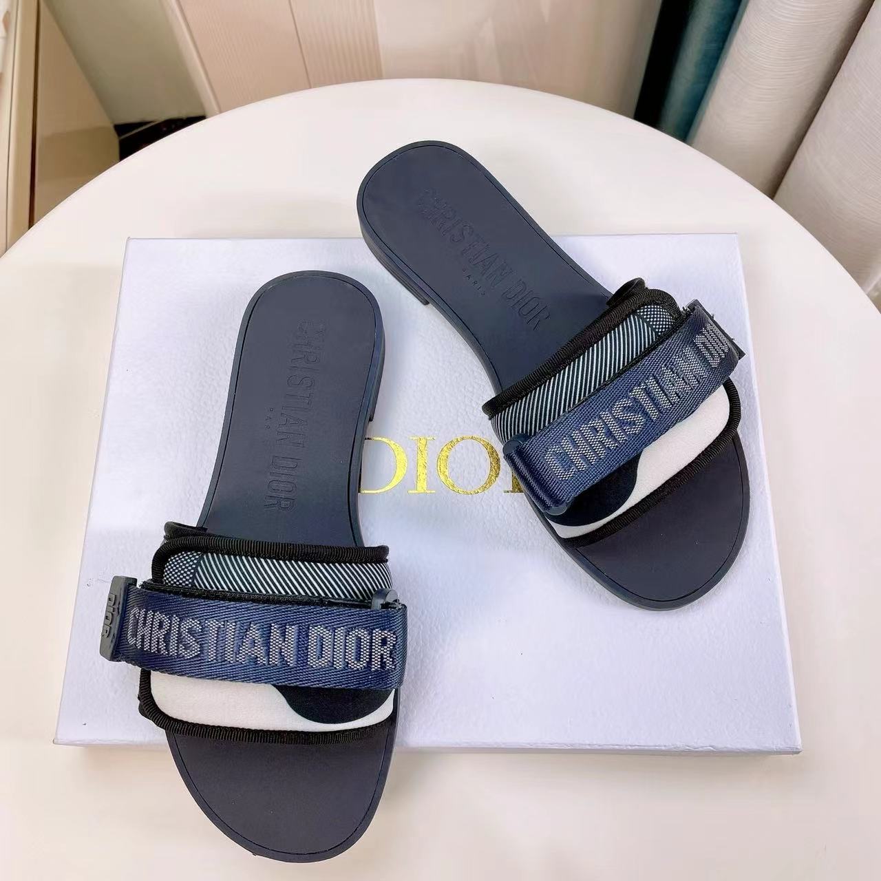 Dior DWAY Slide Slipper Sandals  With Adjustable Type Slide Sandal (Replica)