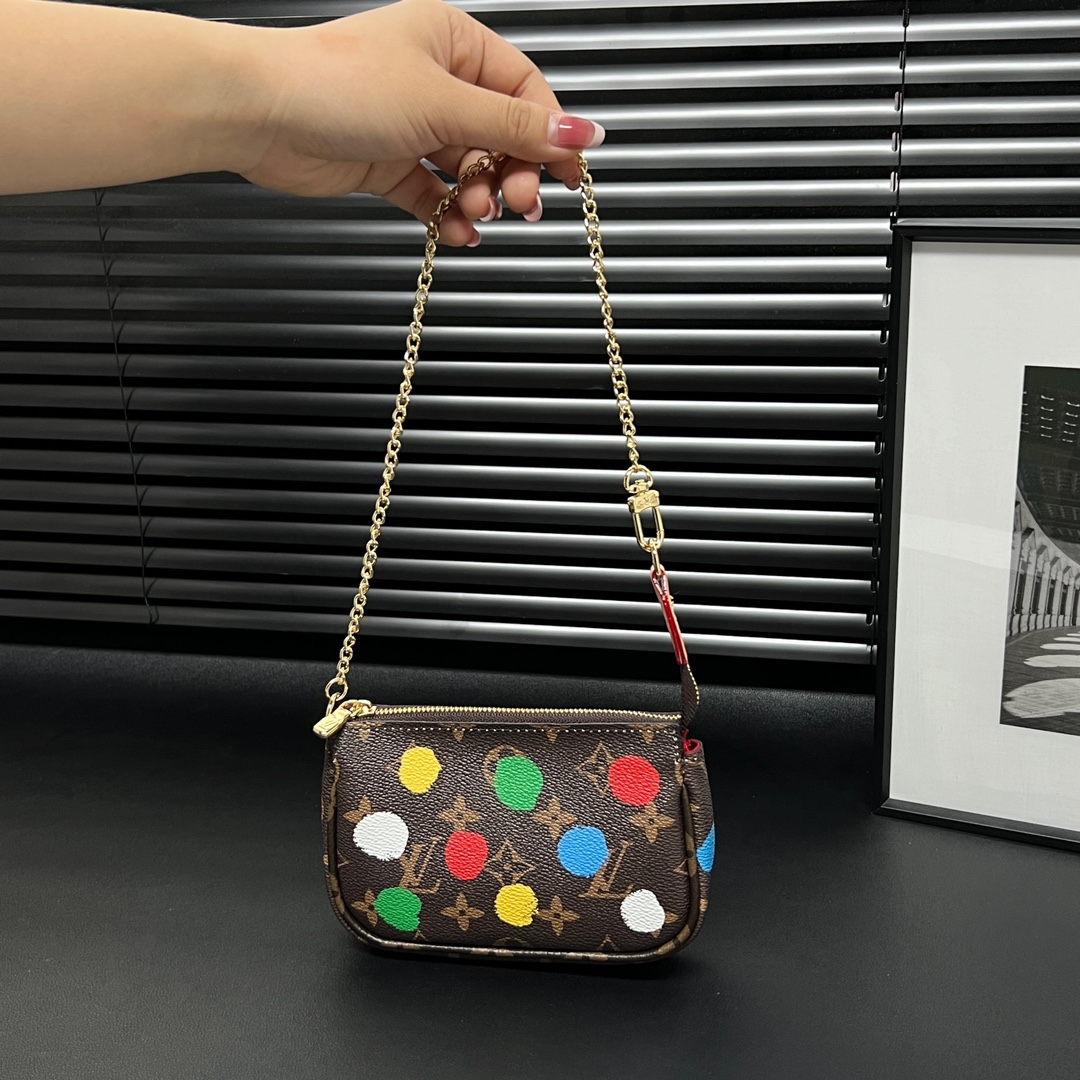 Louis Vuitton Multi Pochette Accessories Mini Bag Purse
