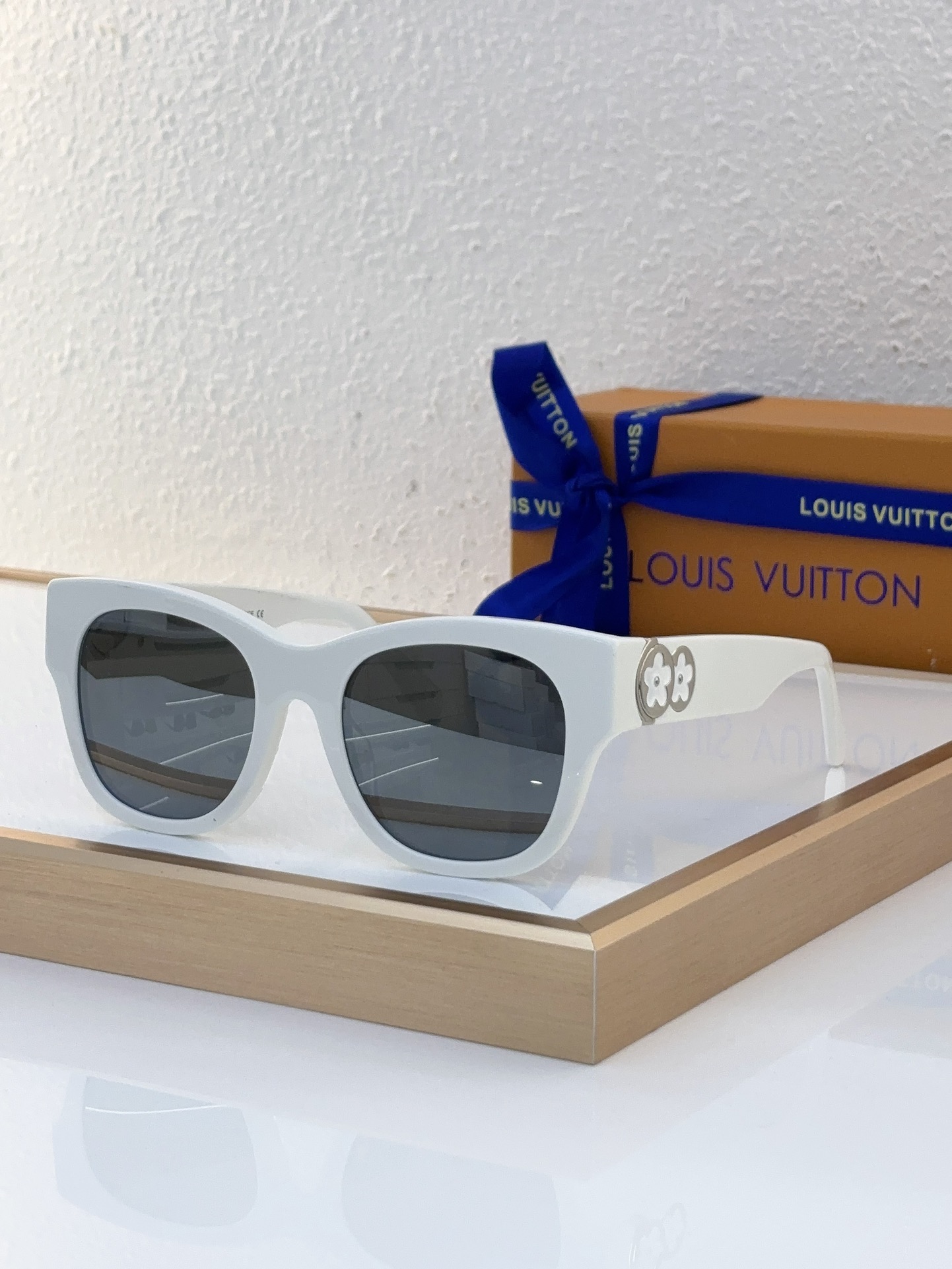 Louis Vuitton LV Sunglasses