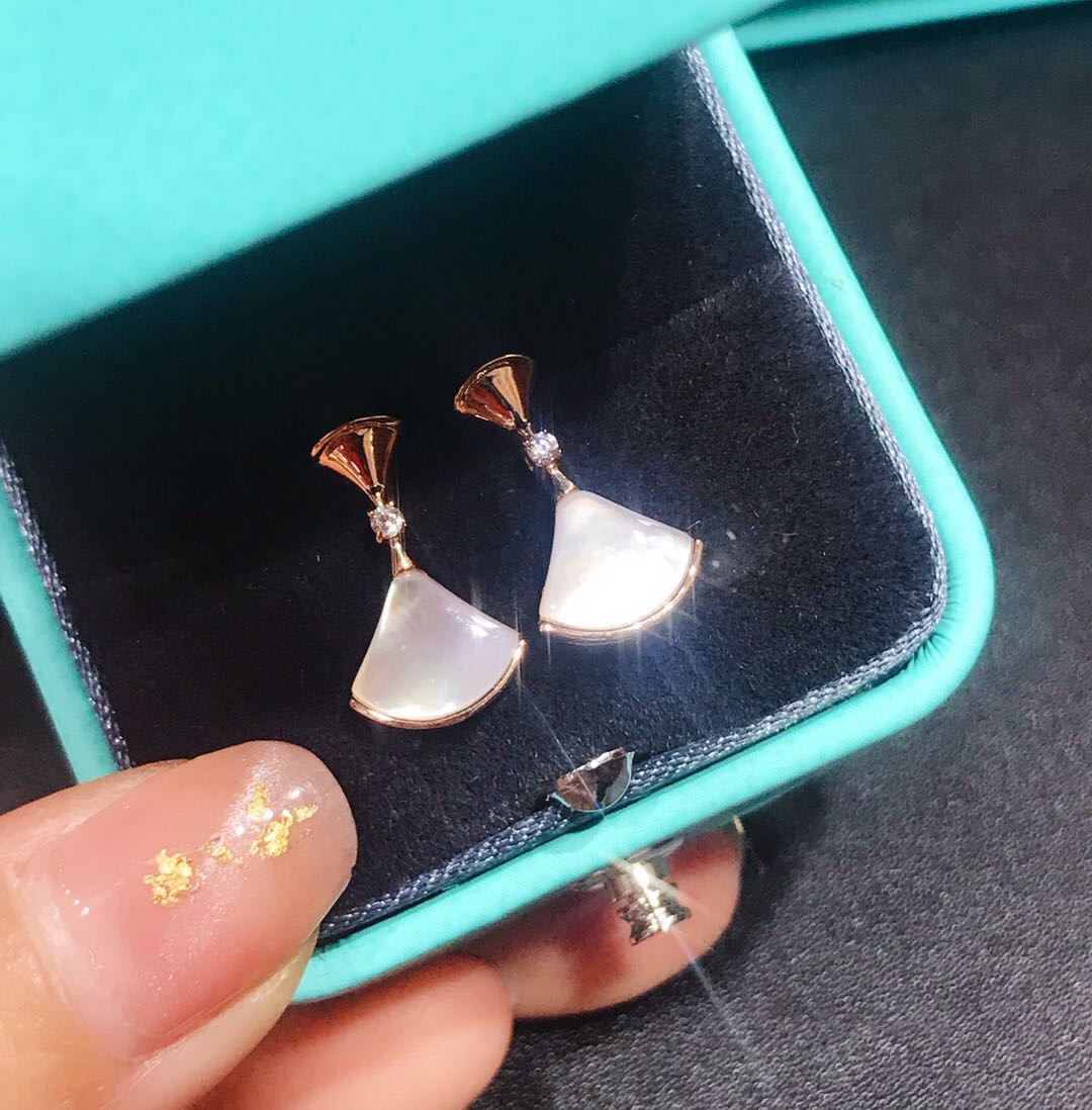 Bvlgari DIVAS' DREAM EARRINGS