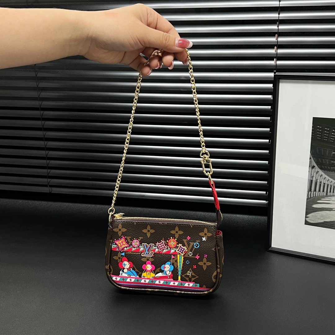 Louis Vuitton Multi Pochette Accessories Mini Bag Purse