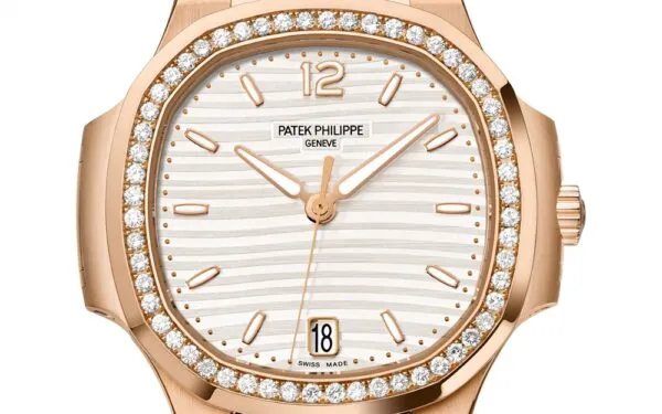 Nautilus 7118/1200R-001 Ladies Automatic 35.2 mm,Rose gold