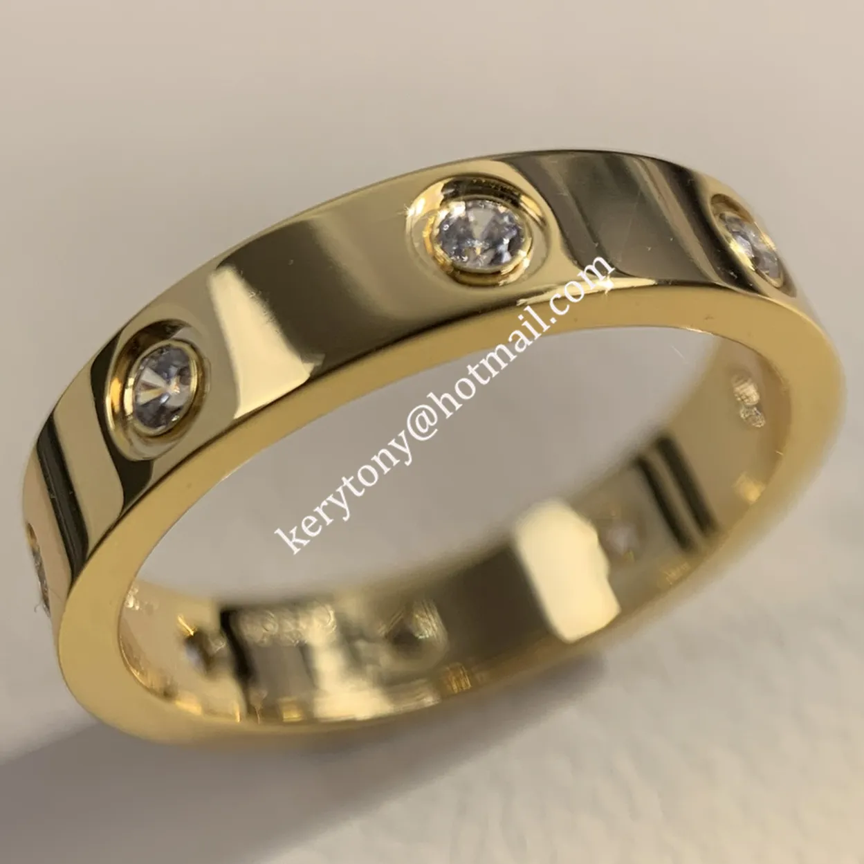 Replica Cartier Love Ring 18K Yellow Gold Ring With 8 Diamonds B4056200 For Ladies