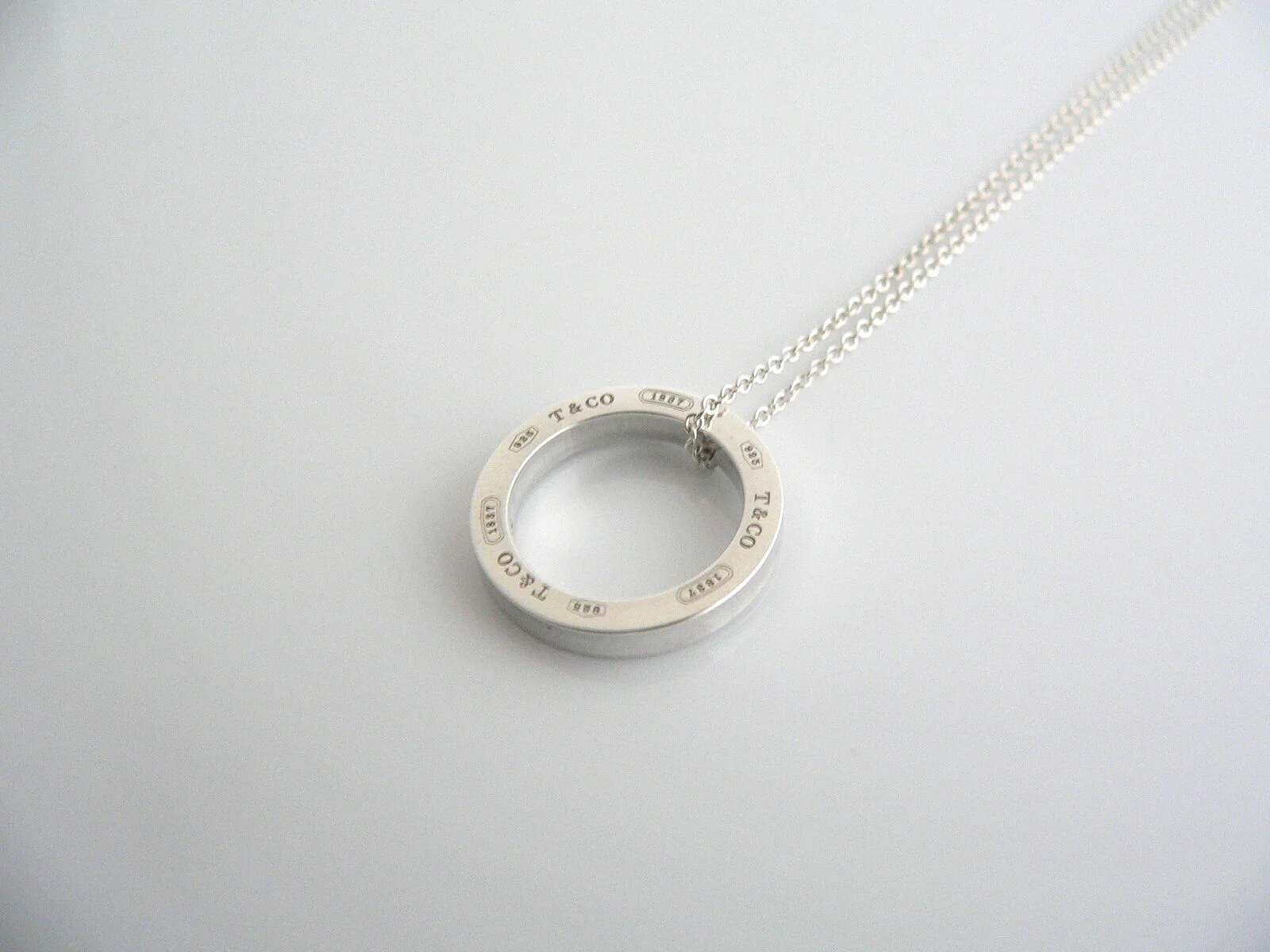 Tiffany & Co 1837 Circle Necklace Pendant Charm Chain Classic Gift Love T and Co