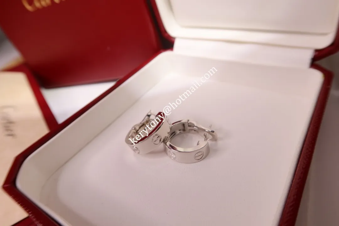 2021 New Style Cartier Love Clip Earrings Yellow Gold/Rose Gold/White Gold B8022500 Online