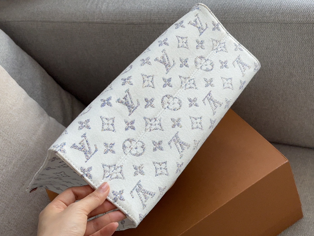 Louis Vuitton LV Onthego Handbag Shoulder Bag Totes（Replica）