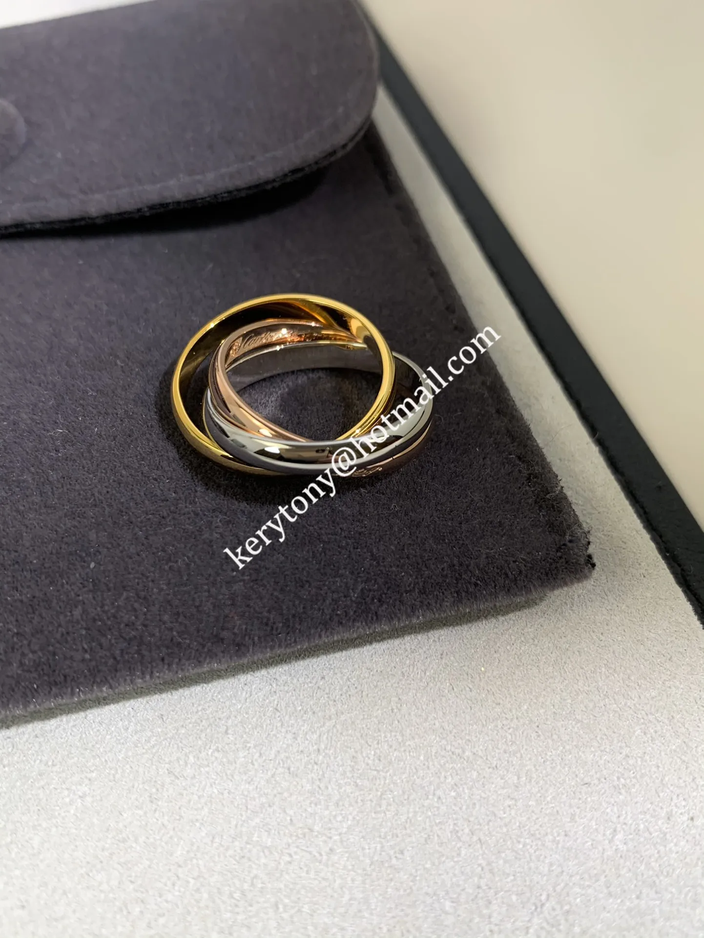 Popular Trinity De Cartier Small Ring White Gold/Yellow Gold/Pink Gold with Diamonds B4086100 Fake