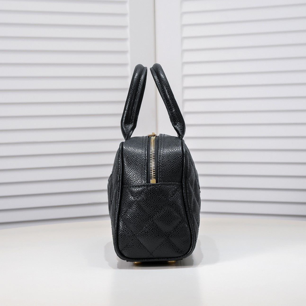 Chanel Vintagep Hilton Bag Shoulder Bag Handbag