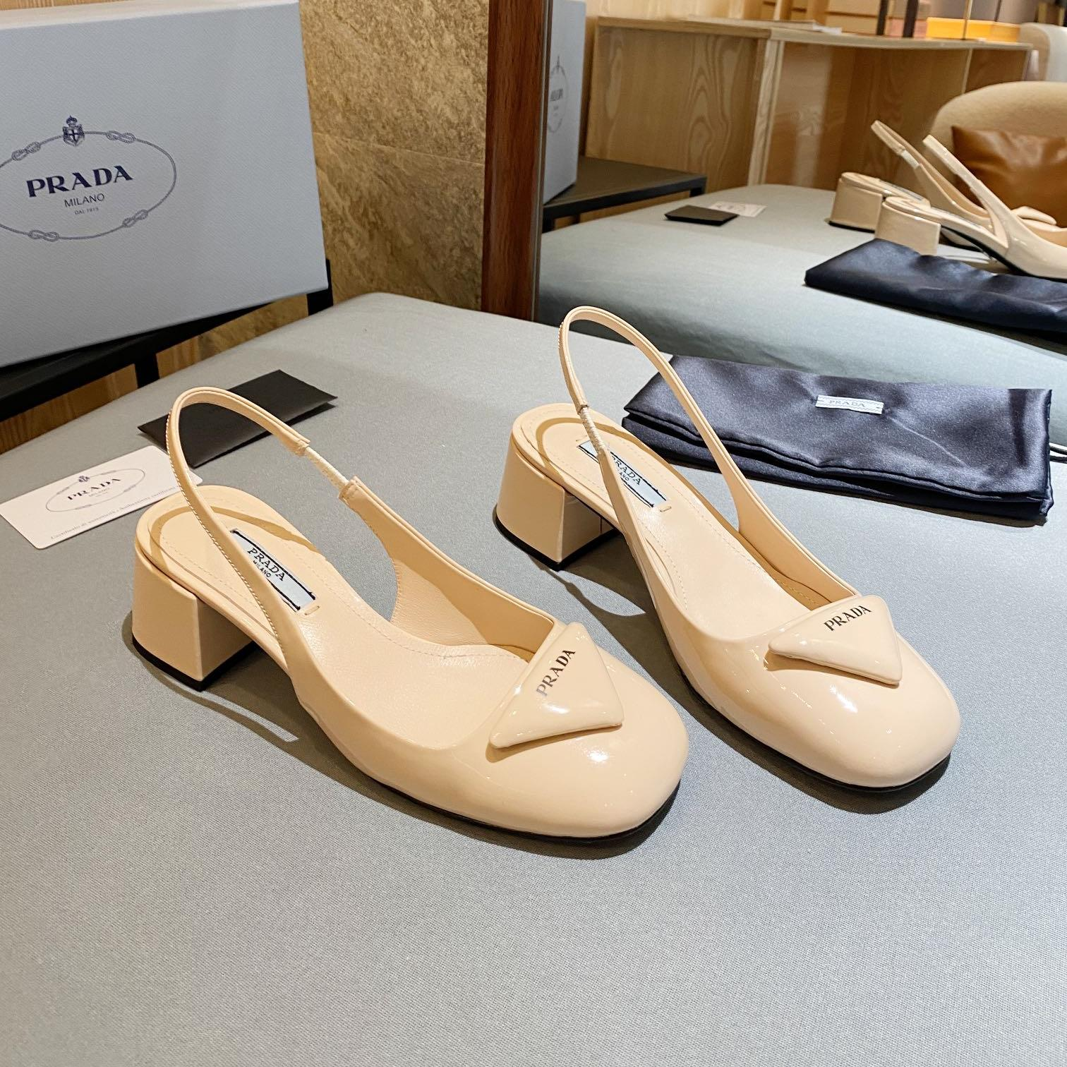 Prada Patent Leather Chunky Heel Slide Sandal (Replica)