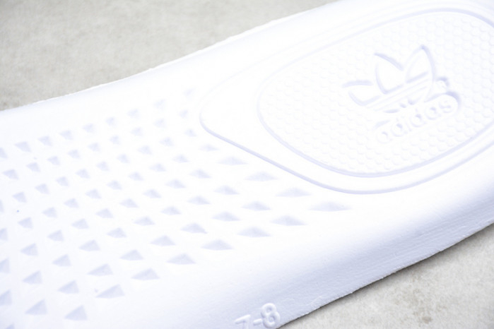 Yeezy Boost 350 V2 ZYON FZ1267