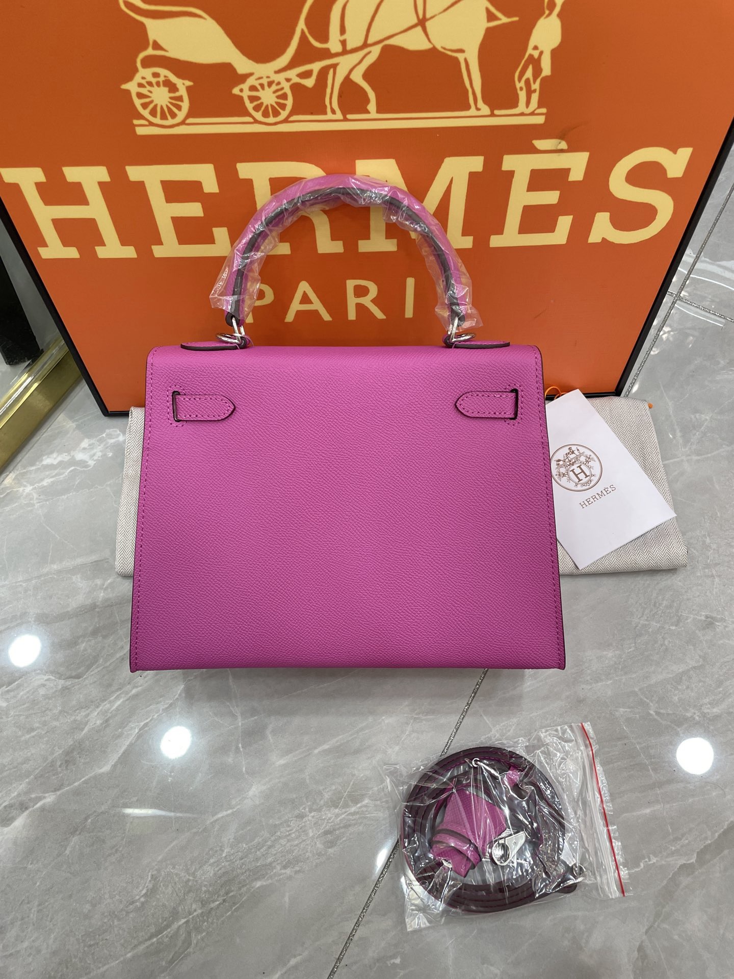 Hermes 28cm Kelly Bag Togo Leather Handbag Pink