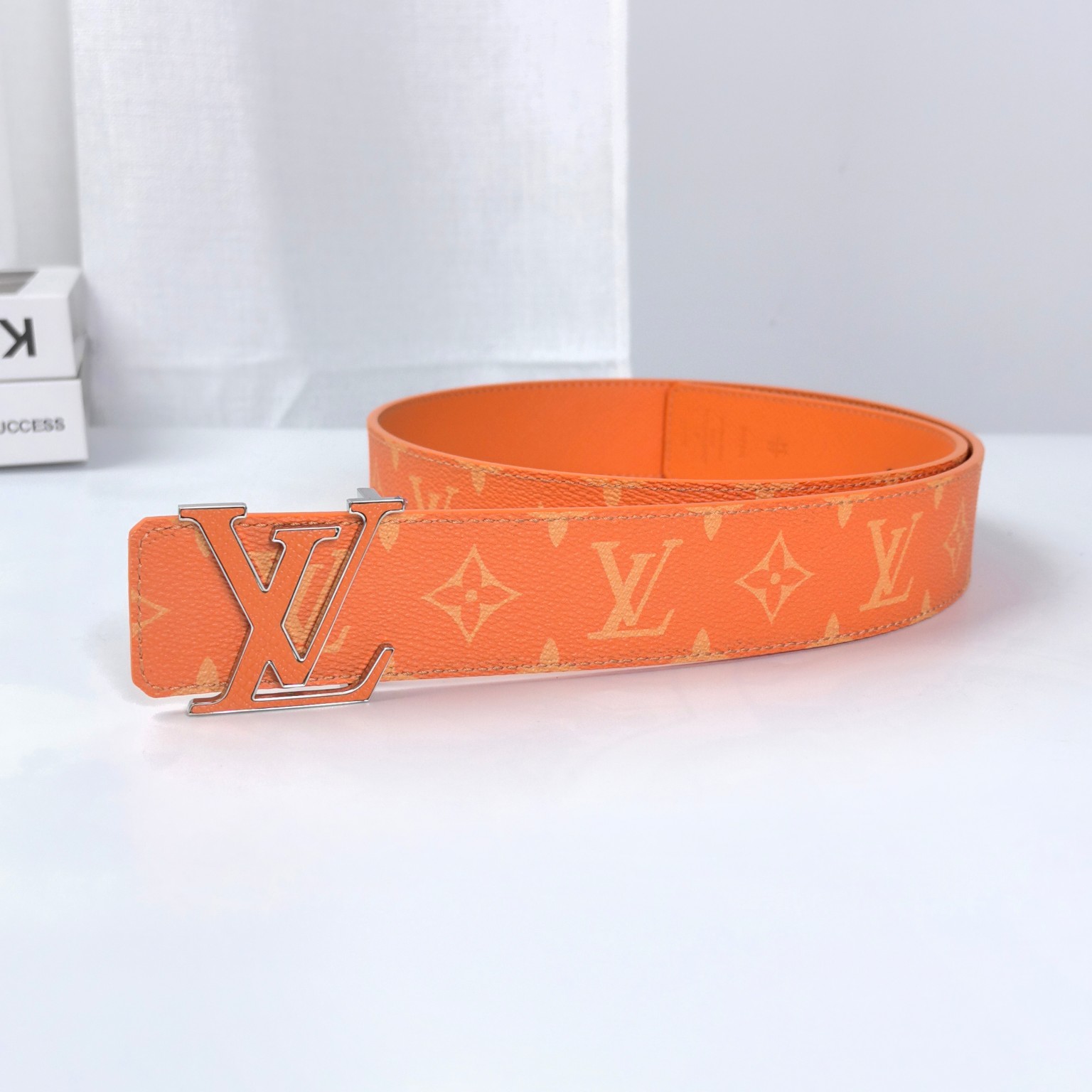 Louis Vuitton LV Leather Belts 1:1 Mirror Version