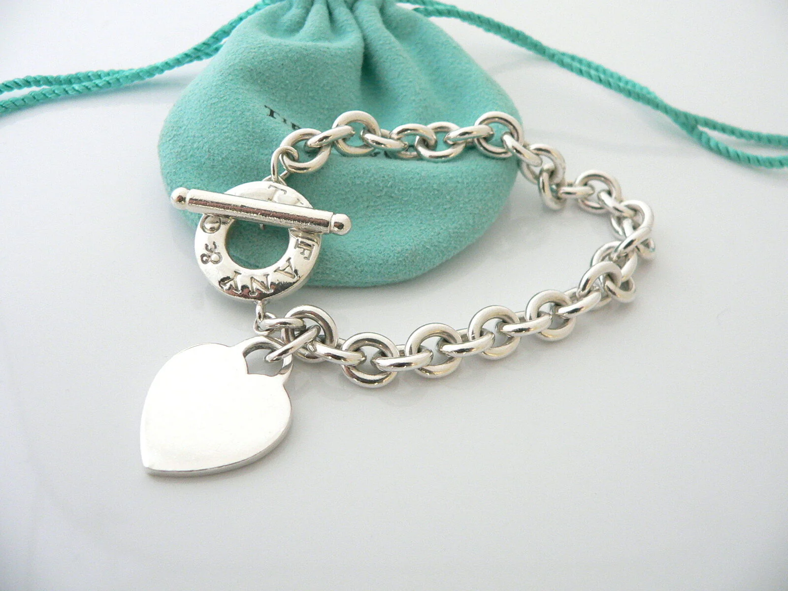 Tiffany & Co Silver Heart Toggle Charm Bracelet Bangle Chain Gift Love Statement