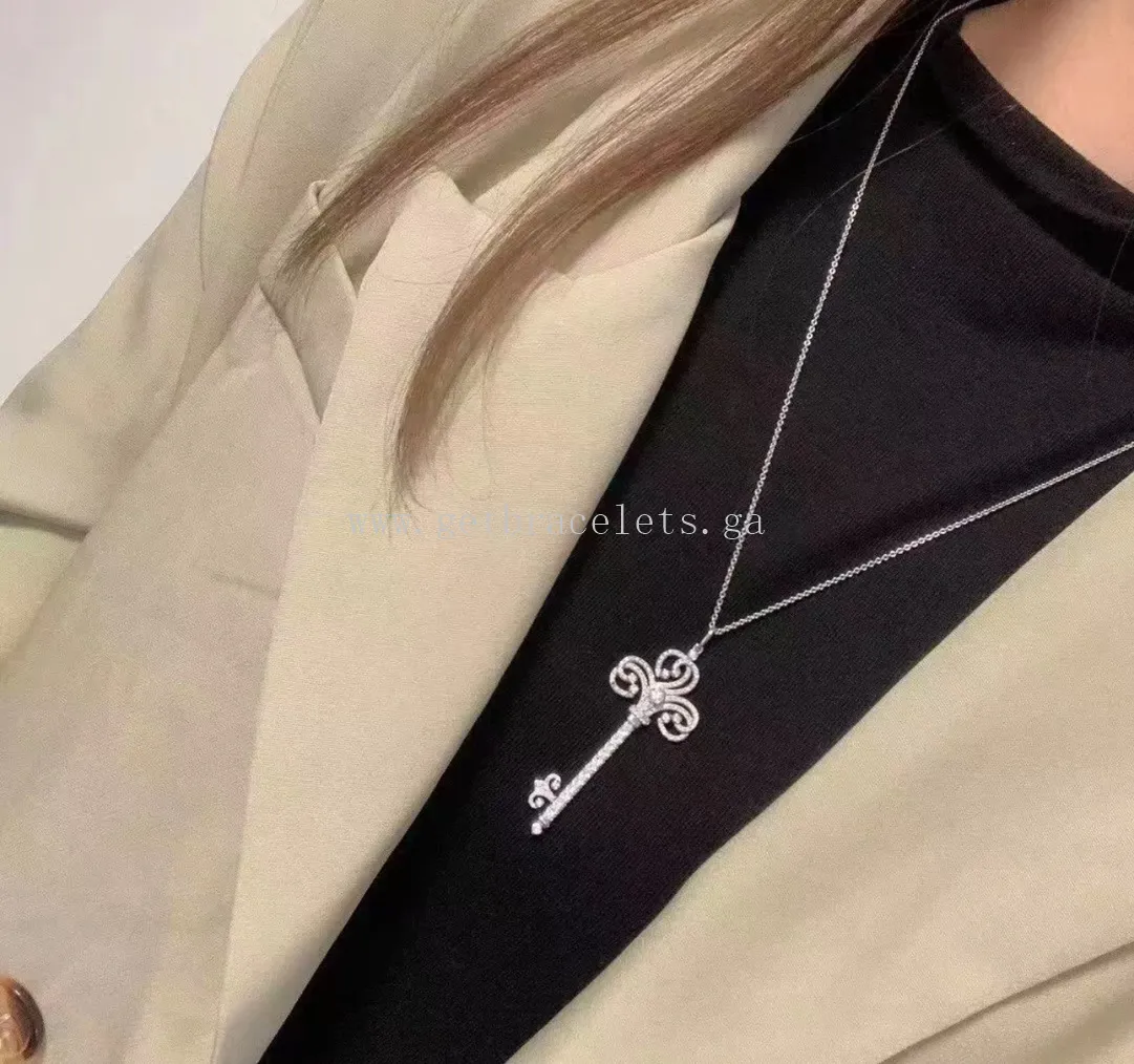 Tiffany Keys Fleur de Lis Key Pendant Rose Gold/White Gold