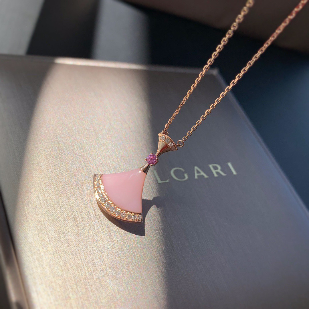 BVLGARI DIVAS' DREAM NECKLACE, Pink Opal