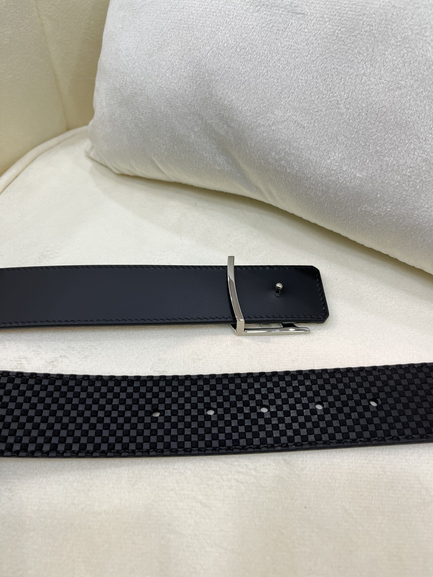 Louis Vuitton LV Leather Belts 1:1 Mirror Version
