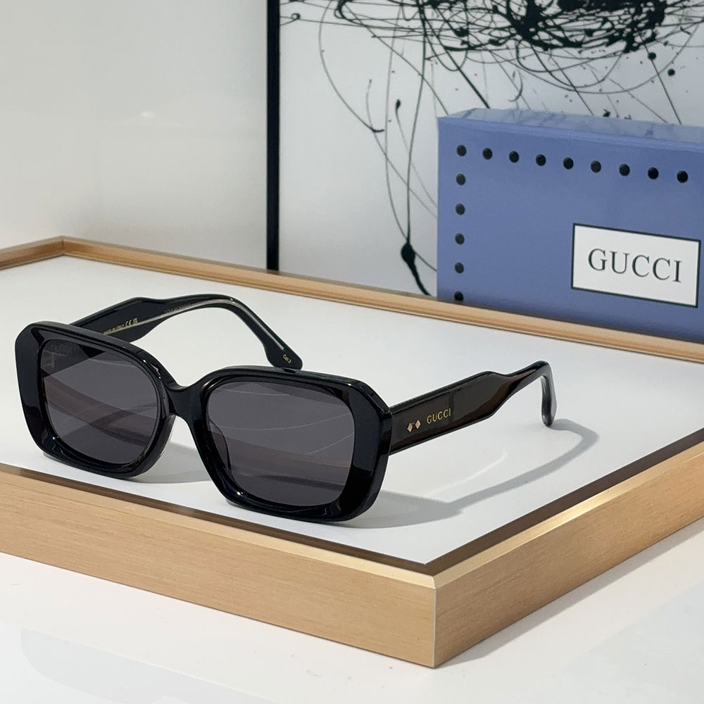 Gucci  Fashion mirror leg Logo  sunglasses Top quality （Replica）