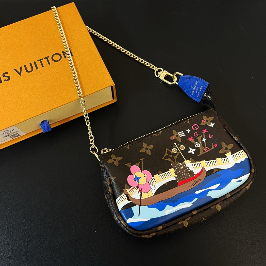 Louis Vuitton Multi Pochette Accessories Mini Bag Purse