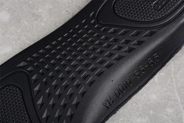 Yeezy Boost 350 V2 Dazzling Blue GY7164