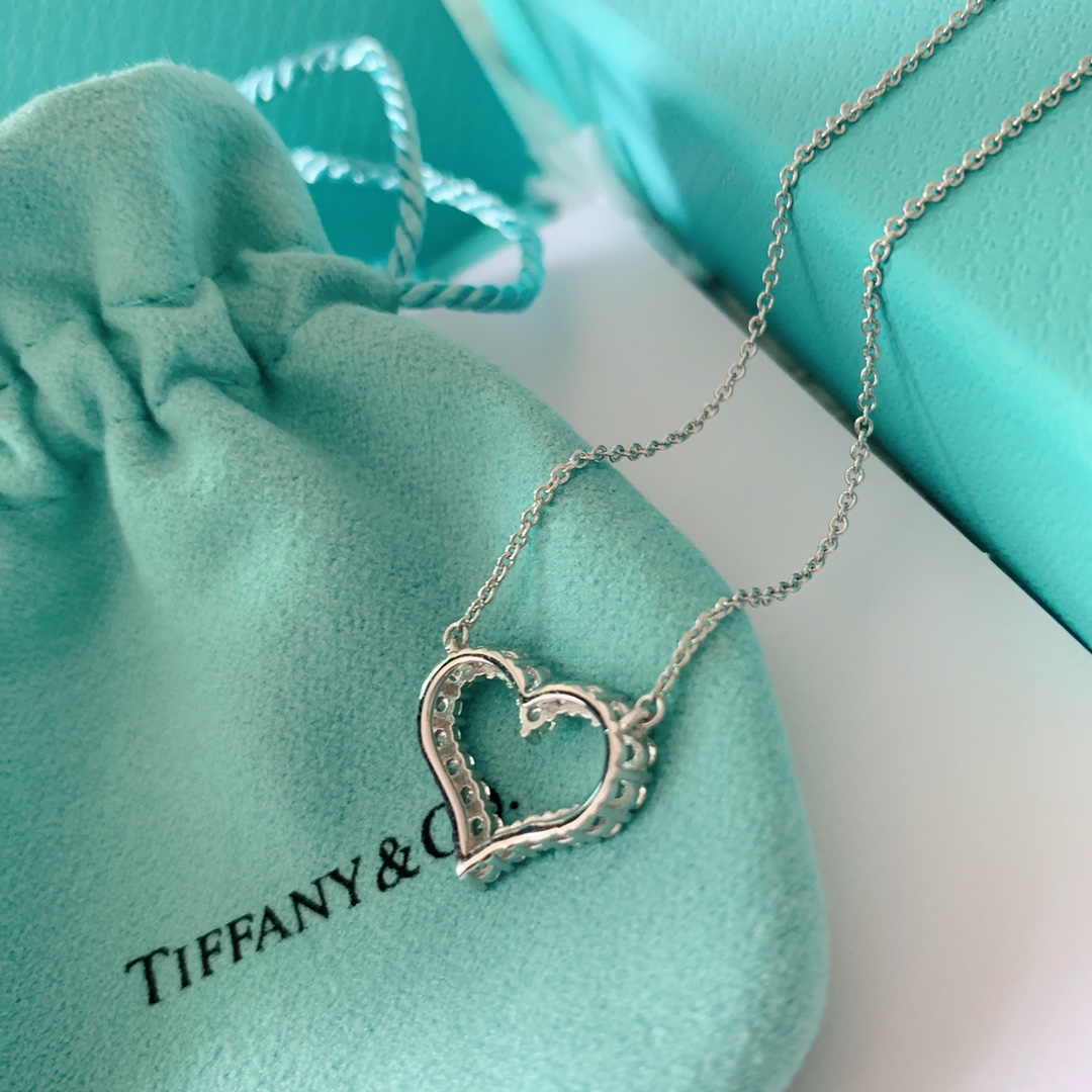 Tiffany & Co Diamond Heart Pendant
