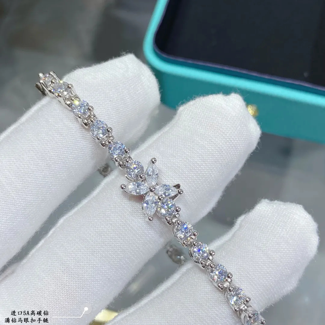 Tiffany Tennis Bracelet in Platinum with Diamonds