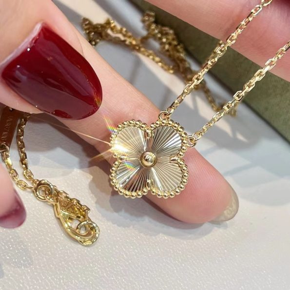 Van Cleef Necklace Dupe, Gold Clover Leaf Necklace